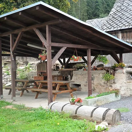 山林小屋 Pod Kolavou